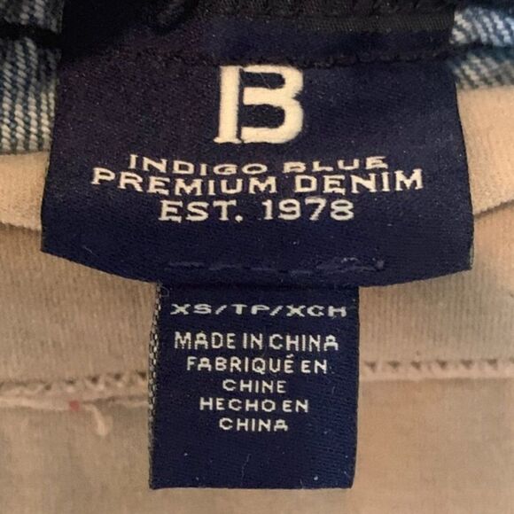 B Indigo Distressed Maternity Jean - Picture 4 of 7